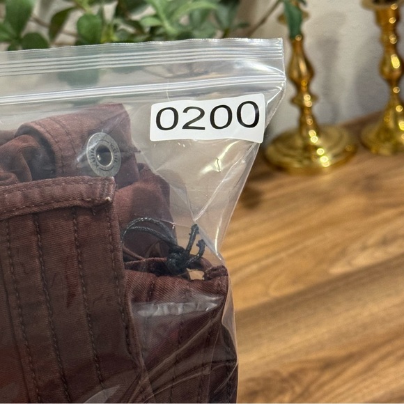 Kuhl NWT Women 12 Chicory Kultivatr Kargo Cargo Crop 6412 Pants Outdoor Comfort - Picture 10 of 11